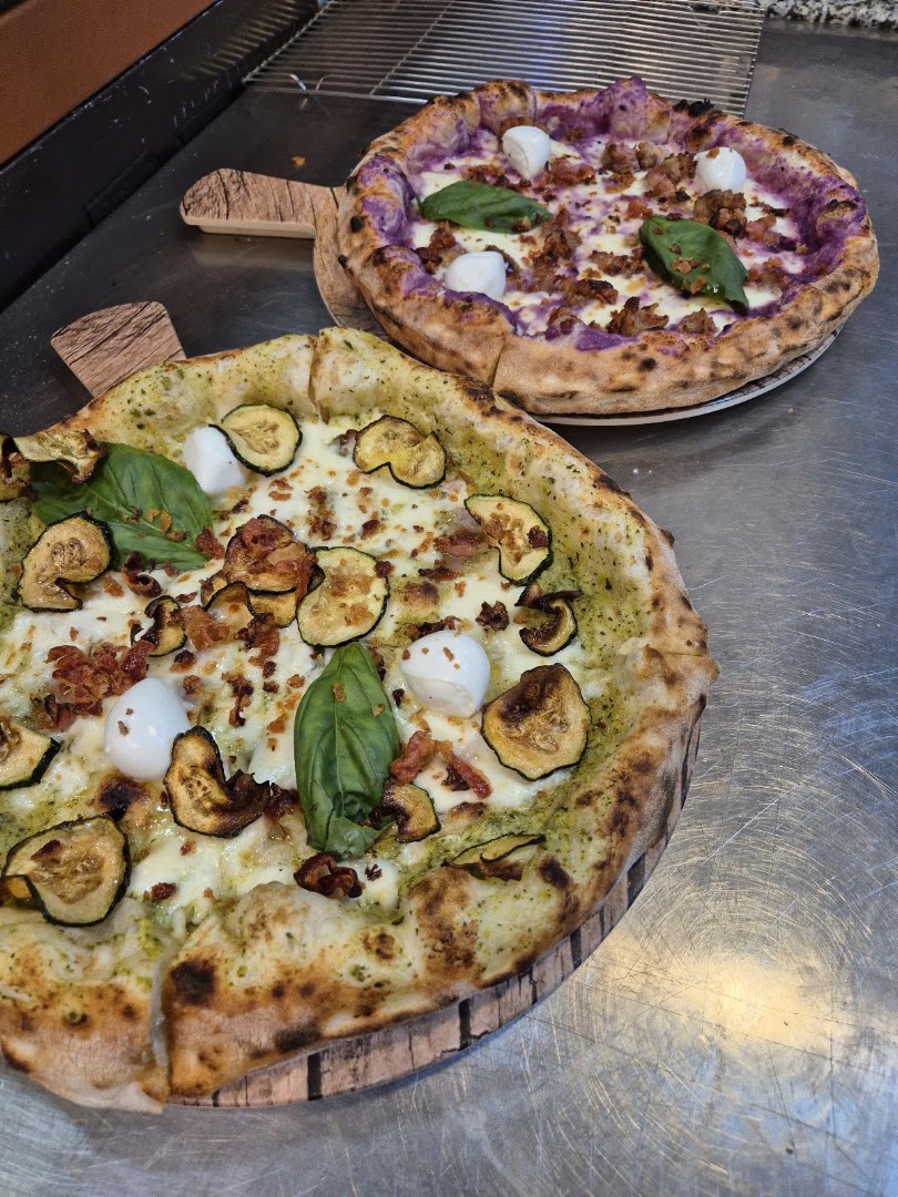 Pizzeria GIÙ GIÙ Napoletana contemporanea · Foto 8